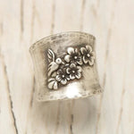 Bird flower wide band ring – luxurious appeal