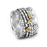 Small bee flower ring – classic charm