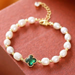 Emerald clover pearl bracelet – timeless beauty