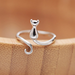 Silver cat in boots ring – Storybook charm
