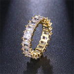 Luxurious zirconia ring in gold and silver – Elegant dual-tone