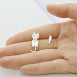 Silver climbing kitten earring – Playful charm