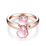 Cat ring in rose gold – Playful elegance