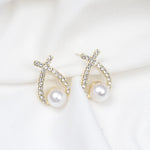 Pearl earrings with glitter – Gentle shimmer