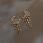 Luxurious moonlight earrings – Soft radiance
