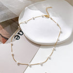 Pearl necklace in gold – radiant shine
