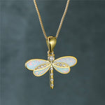Dragonfly necklace made of gold with opal – Delicate glow