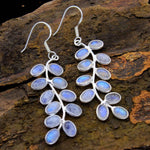 Earrings made of moonstone – Soft glow