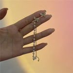 Butterfly pendant earrings with pearls and zirconia in gold – refined style