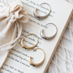 Luxury earrings made of gold – Classic elegance