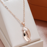 Elegant Shiny Necklace – subtle sparkle